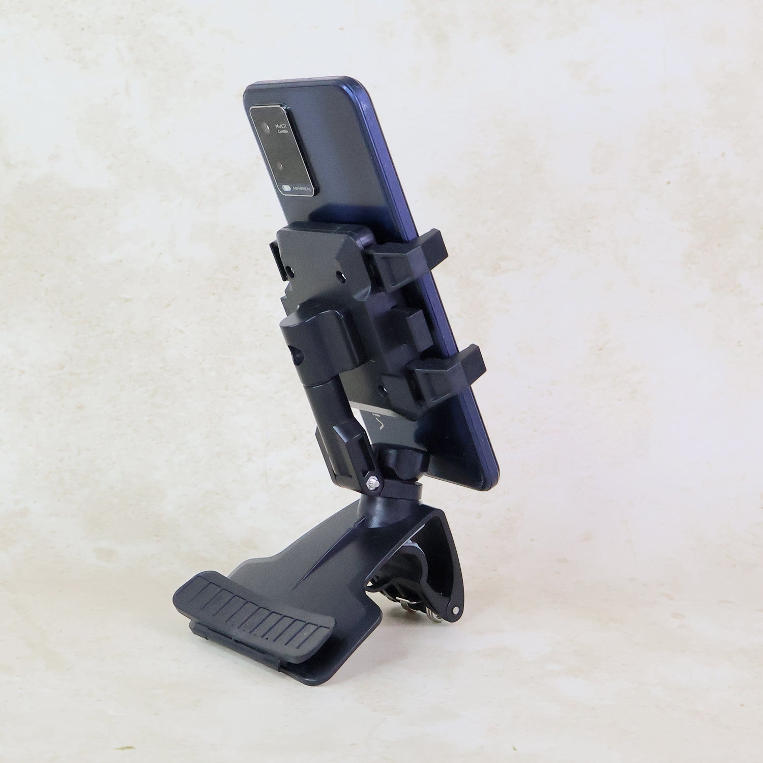 PhoneHolder-05_8582a35f-75b2-491f-b1f9-dc88ec8a8ac0.jpg